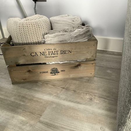 23 C Allan Gardens دورنوش المظهر الخارجي الصورة